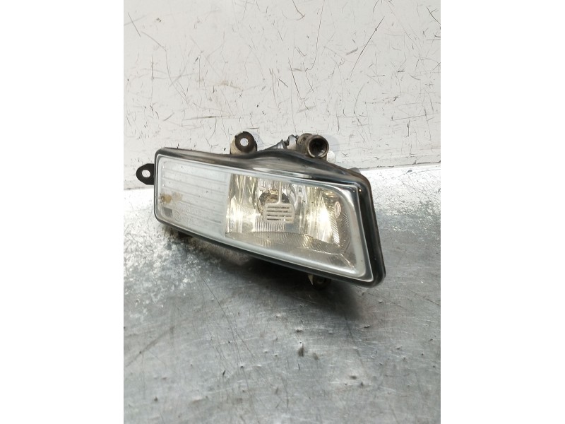Recambio de faro antiniebla derecho para audi a6 berlina (4f2) 2.0 tdi referencia OEM IAM   