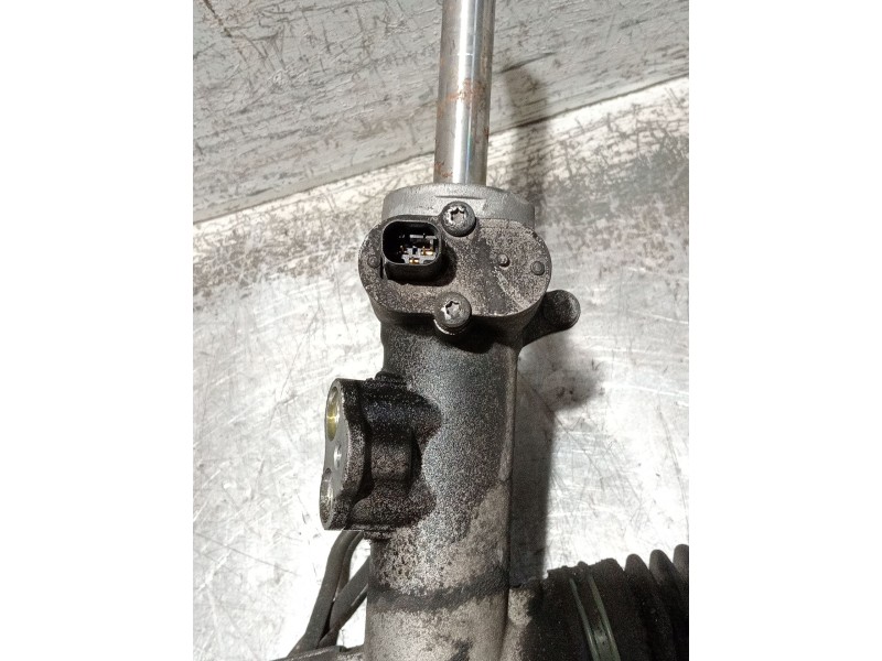 Recambio de cremallera direccion para ford c-max (cb3) ambiente referencia OEM IAM 3M513A500AR A0017667 