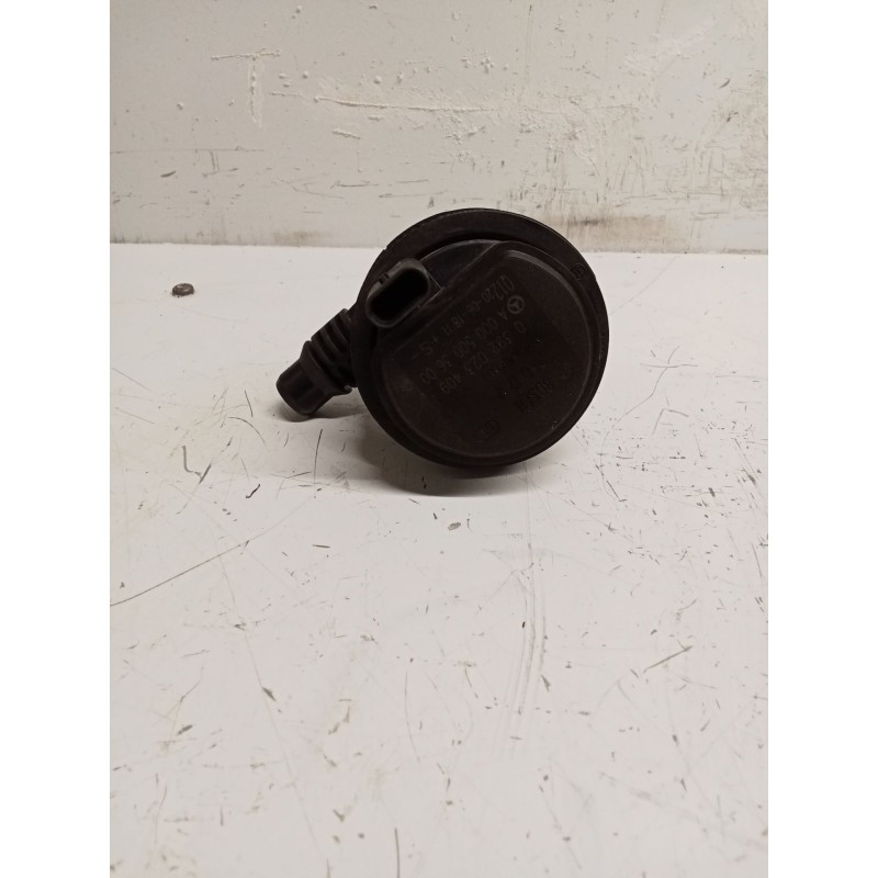 Recambio de bomba agua para mercedes-benz gla (h247) gla 200 d (247.712) referencia OEM IAM 0392023409 A0005003600 