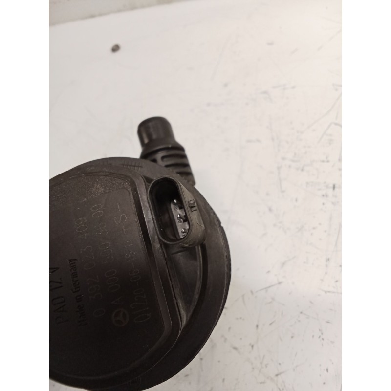 Recambio de bomba agua para mercedes-benz gla (h247) gla 200 d (247.712) referencia OEM IAM 0392023409 A0005003600 