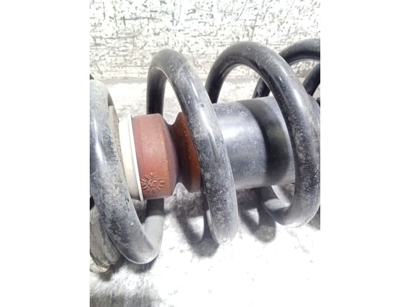 Recambio de amortiguador delantero izquierdo para volkswagen passat berlina (3b3) executive referencia OEM IAM   