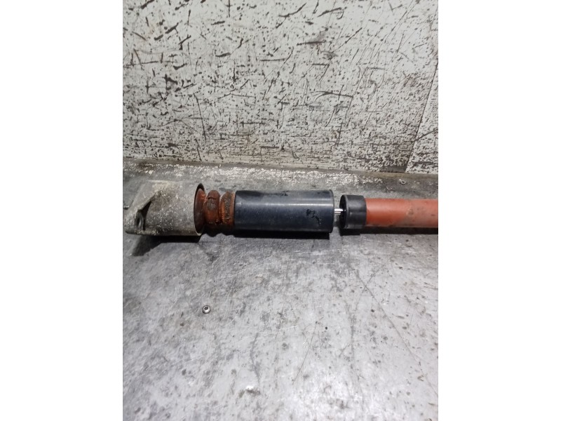 Recambio de amortiguador trasero izquierdo para volkswagen passat berlina (3b3) executive referencia OEM IAM   