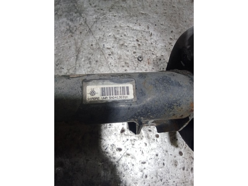 Recambio de amortiguador delantero izquierdo para volkswagen tiguan (5n1) advance referencia OEM IAM 16A8A2VWA5N0413031K 6110013