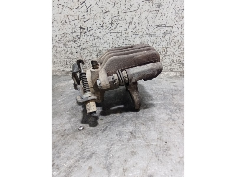 Recambio de pinza freno trasera izquierda para volkswagen passat berlina (3b3) executive referencia OEM IAM   