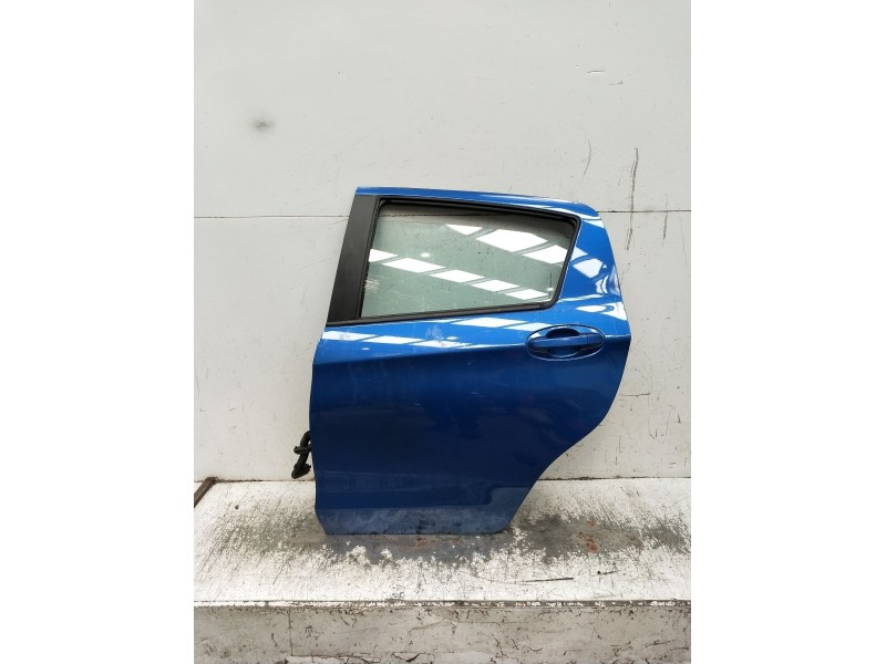 Recambio de puerta trasera izquierda para toyota yaris active referencia OEM IAM  5p 
