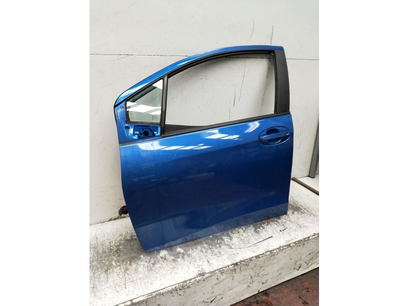 Recambio de puerta delantera derecha para toyota yaris active referencia OEM IAM  5p 