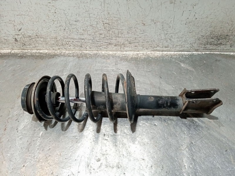 Recambio de amortiguador delantero derecho para renault clio i (b/c57_, 5/357_) 1.4 referencia OEM IAM 7700828680 03041000662B 