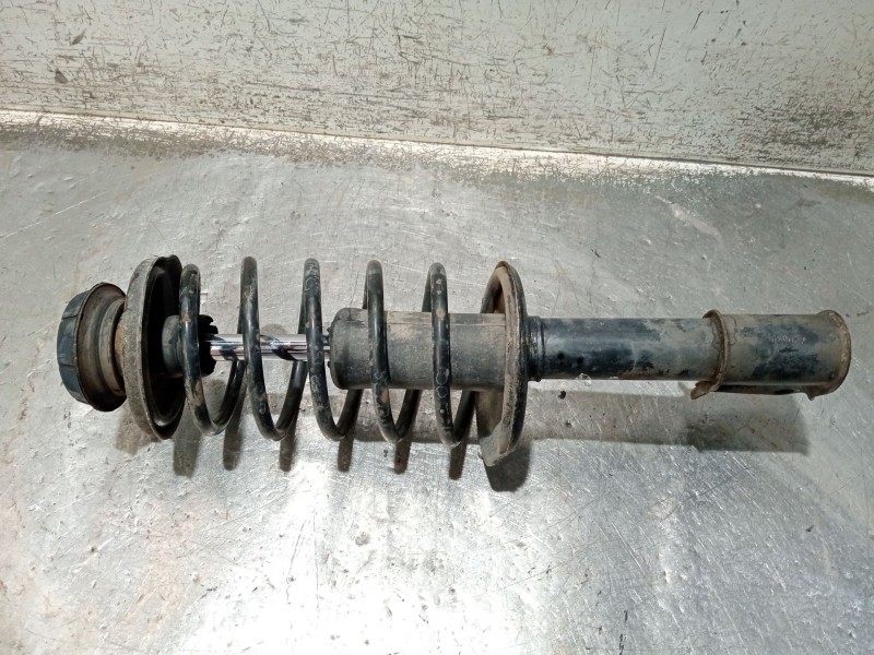 Recambio de amortiguador delantero derecho para renault clio i (b/c57_, 5/357_) 1.4 referencia OEM IAM 7700828680 03041000662B 