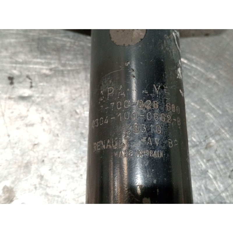 Recambio de amortiguador delantero derecho para renault clio i (b/c57_, 5/357_) 1.4 referencia OEM IAM 7700828680 03041000662B 