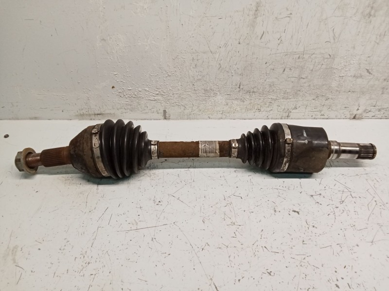 Recambio de transmision delantera izquierda para chevrolet captiva 2.0 vcdi lt referencia OEM IAM 6 96624721 