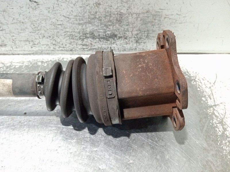 Recambio de transmision delantera derecha para audi a8 (4e2) 4.2 quattro referencia OEM IAM 4E0407272Q  