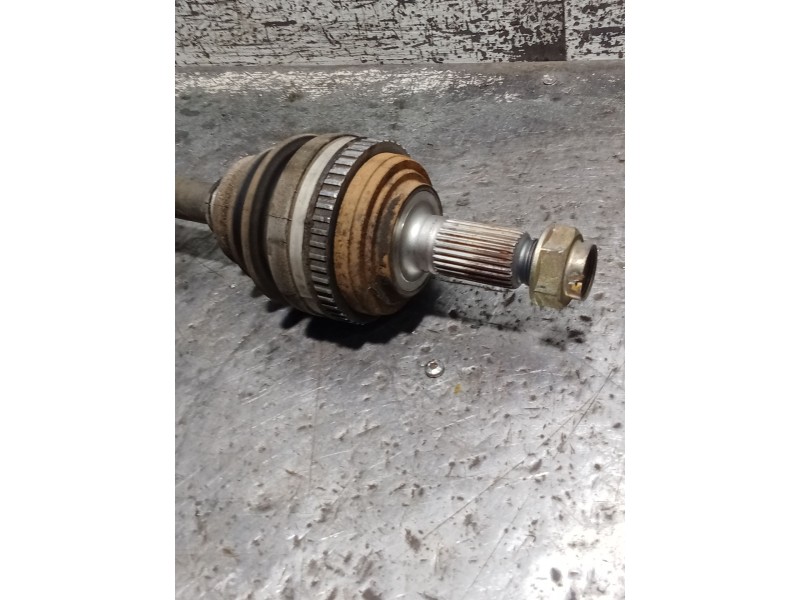 Recambio de transmision delantera derecha para honda civic vi hatchback (ej, ek) 1.5 i (ek3) referencia OEM IAM   