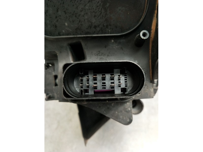 Recambio de faro derecho para audi a1 (8x) ambition referencia OEM IAM 8x0941004m 8k0941597c xenon