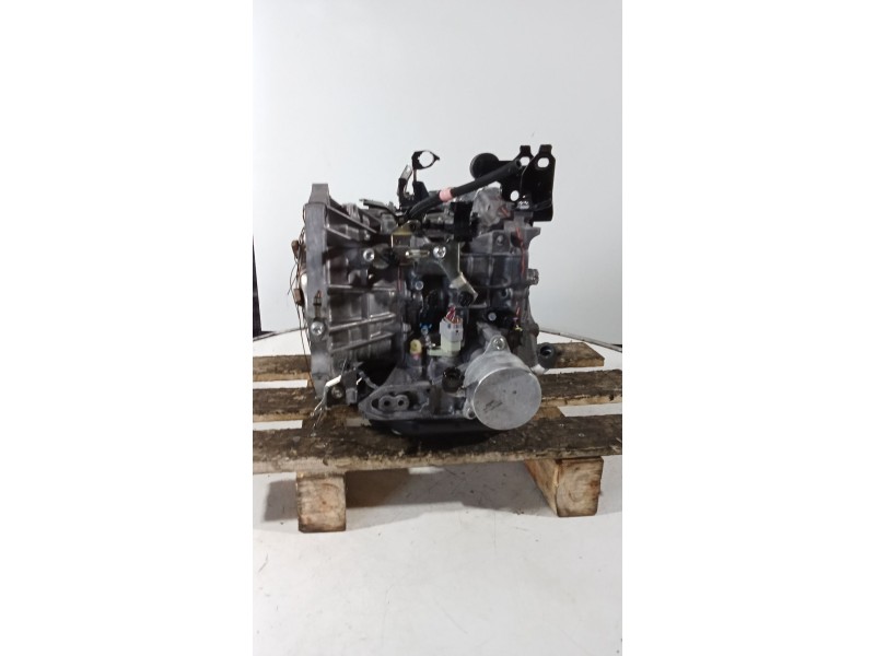 Recambio de caja cambios para toyota yaris active referencia OEM IAM ST304105246016JAR119370C001932  