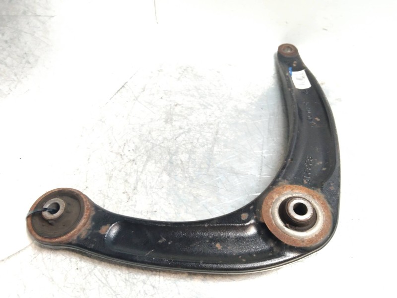 Recambio de brazo suspension inferior delantero izquierdo para peugeot 3008 2.0 16v hdi fap cat (rhe / dw10cted4) referencia OEM