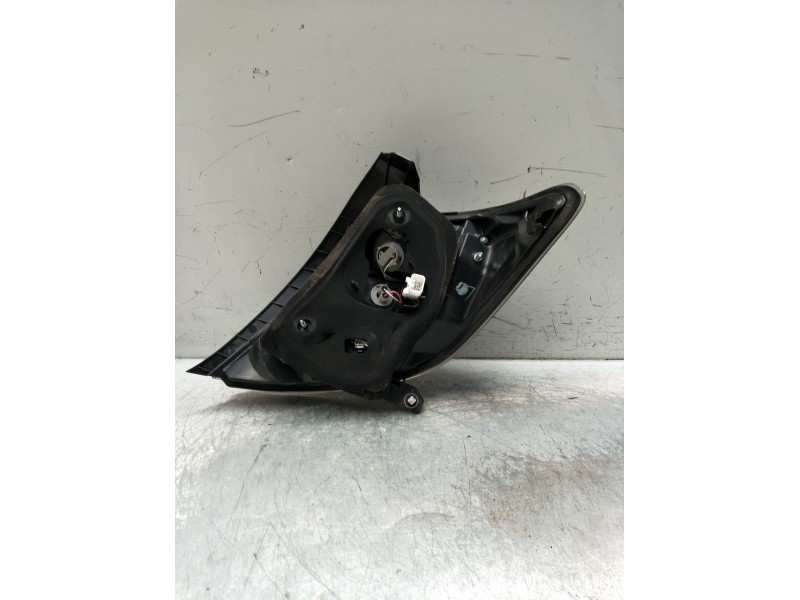 Recambio de piloto trasero izquierdo para toyota yaris live referencia OEM IAM   