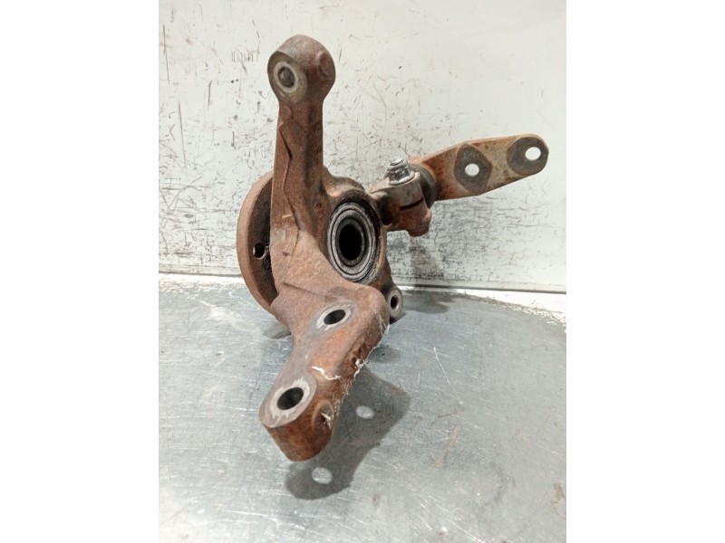 Recambio de mangueta delantera derecha para renault clio i (b/c57_, 5/357_) 1.4 referencia OEM IAM   