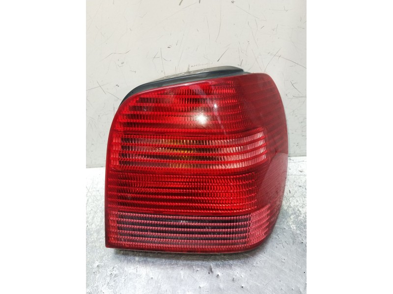 Recambio de piloto trasero derecho para volkswagen polo (6n2) 1.9 sdi referencia OEM IAM 6N0945096H  