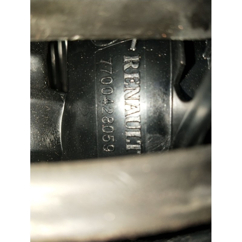 Recambio de piloto trasero derecho para renault megane i fase 2 classic (la..) referencia OEM IAM 7700428059  