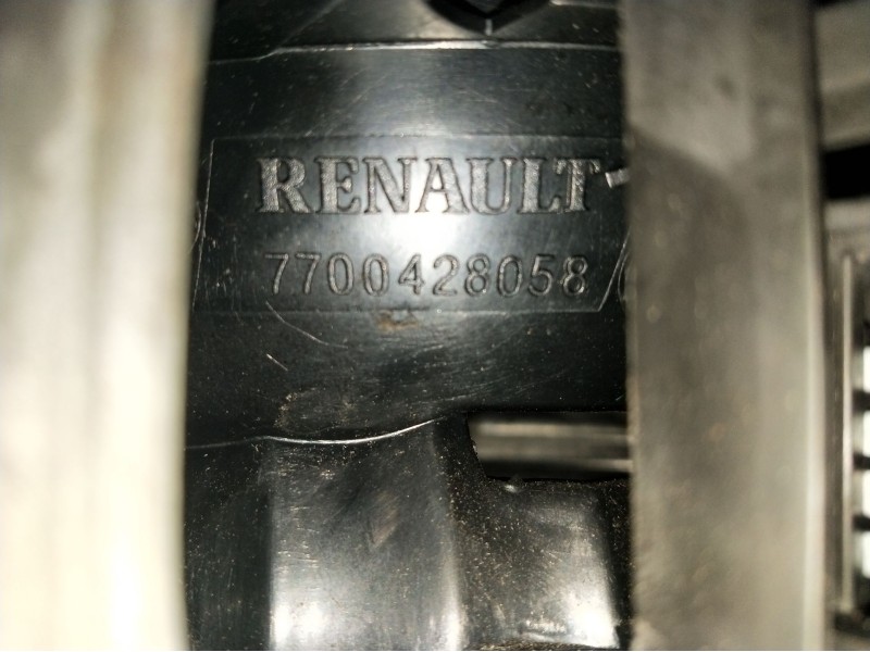 Recambio de piloto trasero izquierdo para renault megane i fase 2 classic (la..) referencia OEM IAM 7700428058  