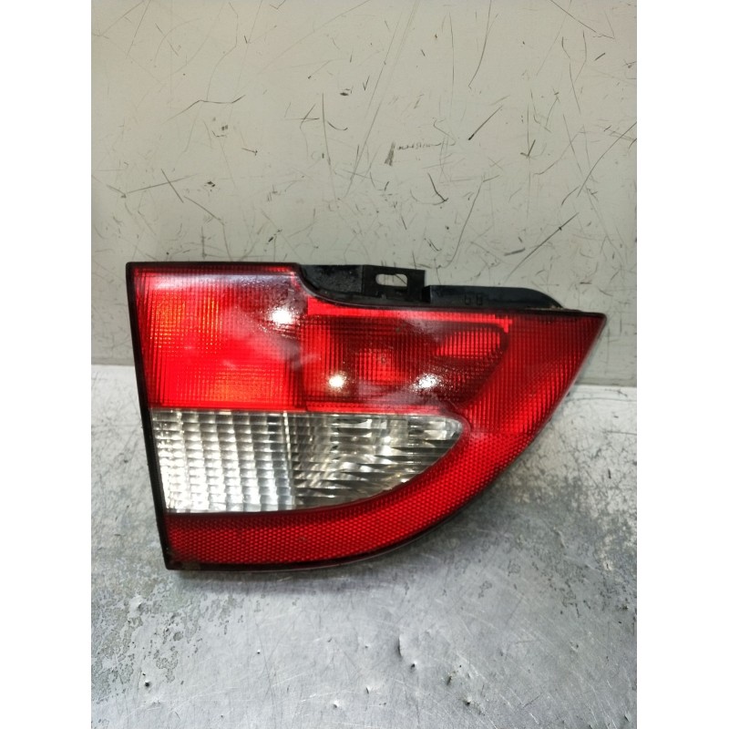 Recambio de piloto trasero izquierdo interior para renault megane i fase 2 classic (la..) referencia OEM IAM 7700428052  
