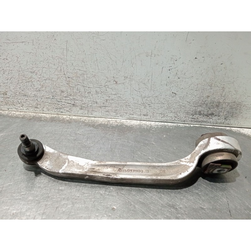 Recambio de brazo suspension inferior delantero derecho para audi a8 (4e2) 4.2 quattro referencia OEM IAM 4E0407696B  