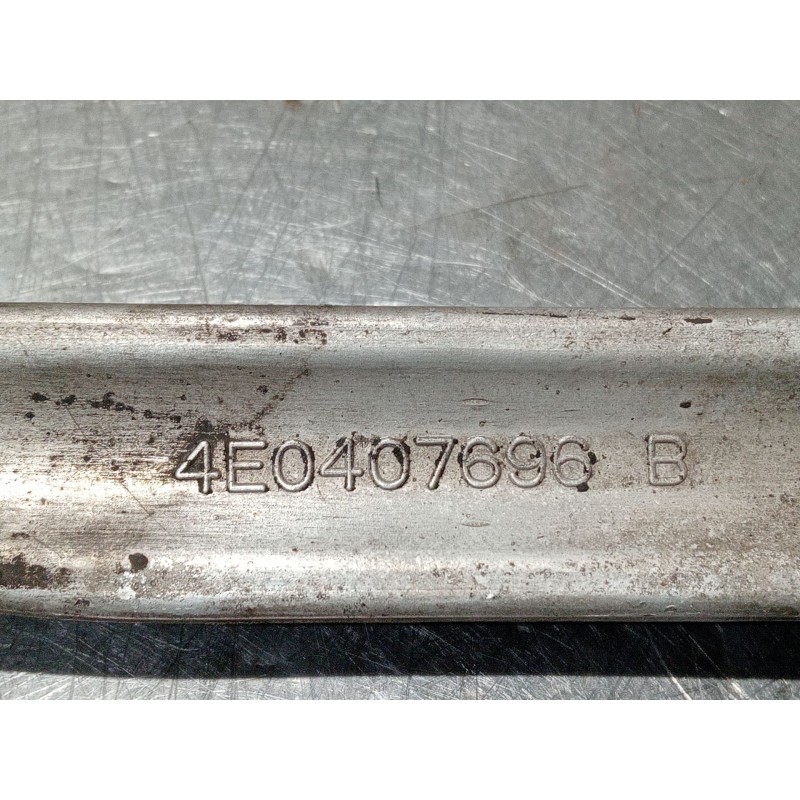 Recambio de brazo suspension inferior delantero derecho para audi a8 (4e2) 4.2 quattro referencia OEM IAM 4E0407696B  