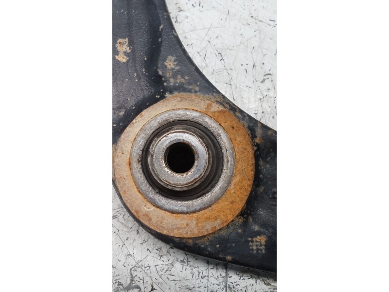 Recambio de brazo suspension superior delantero izquierdo para citroën c4 coupe by loeb referencia OEM IAM   