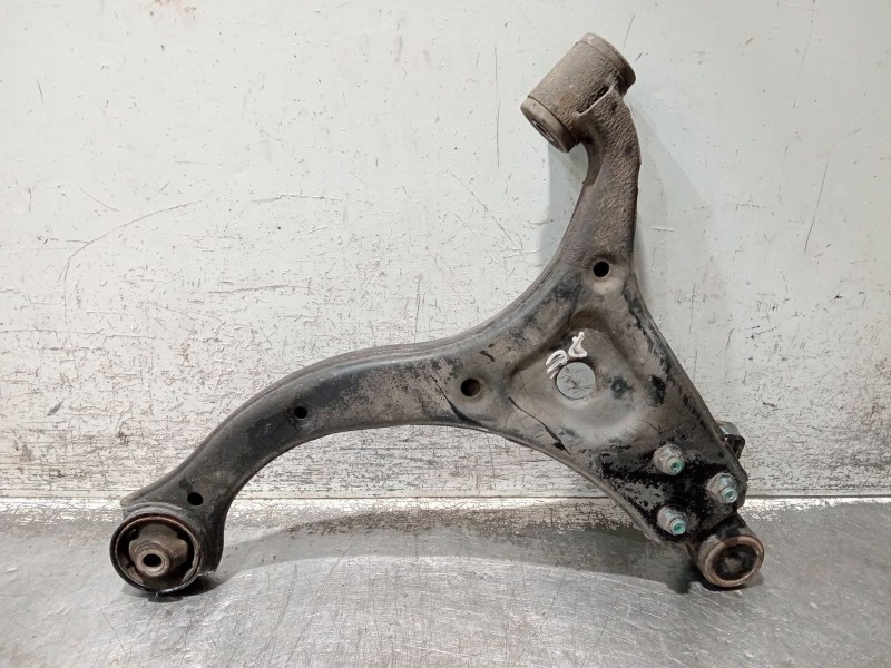 Recambio de brazo suspension inferior delantero derecho para kia carnival / grand carnival iii (vq) 2.9 crdi referencia OEM IAM 