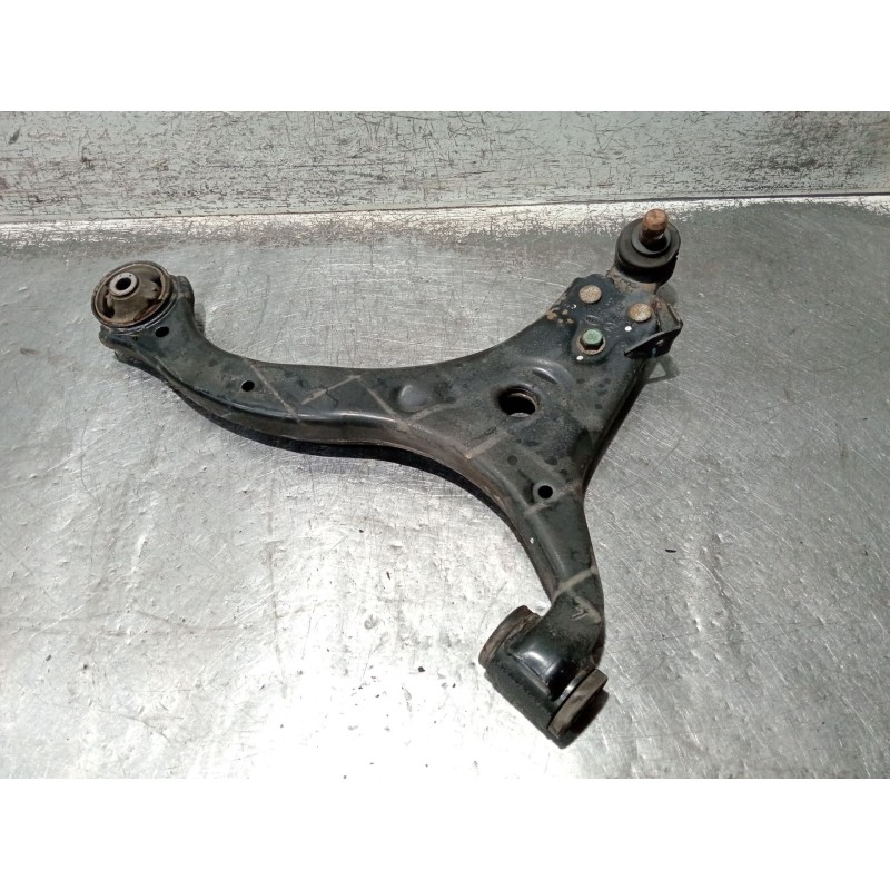 Recambio de brazo suspension inferior delantero derecho para kia carnival / grand carnival iii (vq) 2.9 crdi referencia OEM IAM 