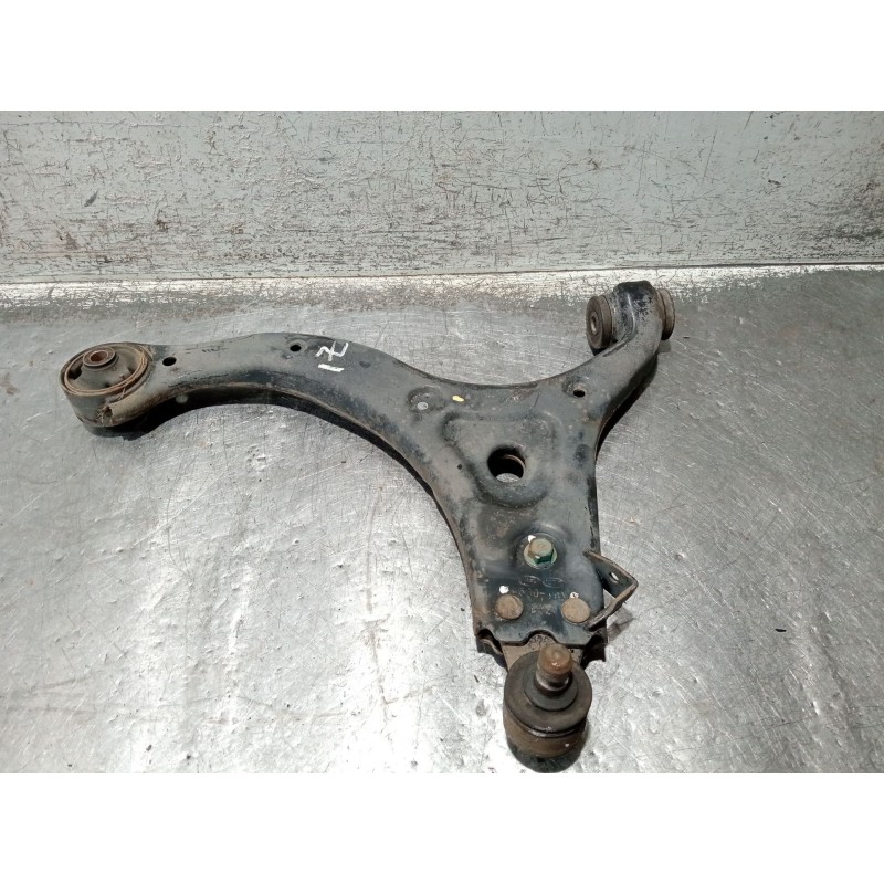 Recambio de brazo suspension inferior delantero izquierdo para kia carnival / grand carnival iii (vq) 2.9 crdi referencia OEM IA