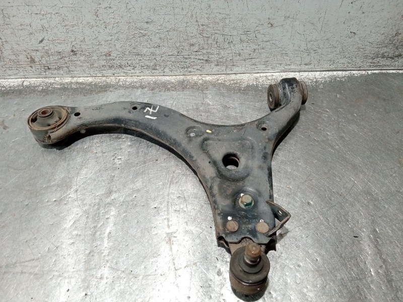 Recambio de brazo suspension inferior delantero izquierdo para kia carnival / grand carnival iii (vq) 2.9 crdi referencia OEM IA