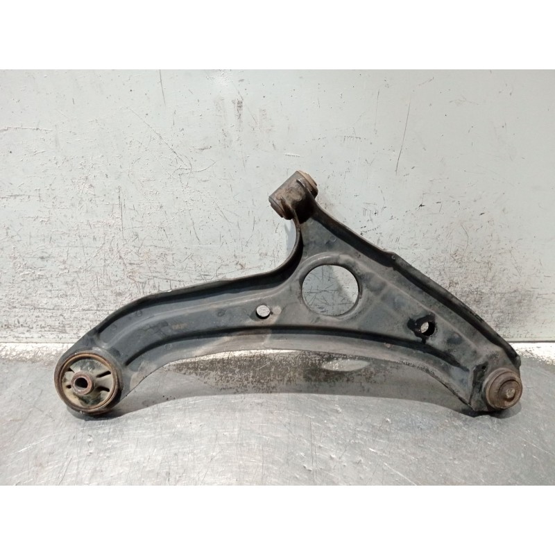Recambio de brazo suspension inferior delantero izquierdo para hyundai getz (tb) 1.1 referencia OEM IAM 54500ICXXX  