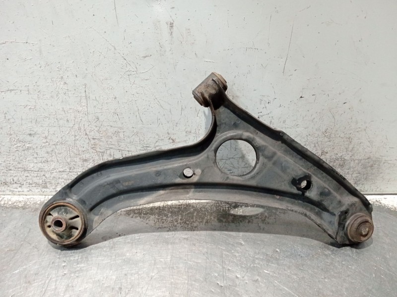 Recambio de brazo suspension inferior delantero izquierdo para hyundai getz (tb) 1.1 referencia OEM IAM 54500ICXXX  