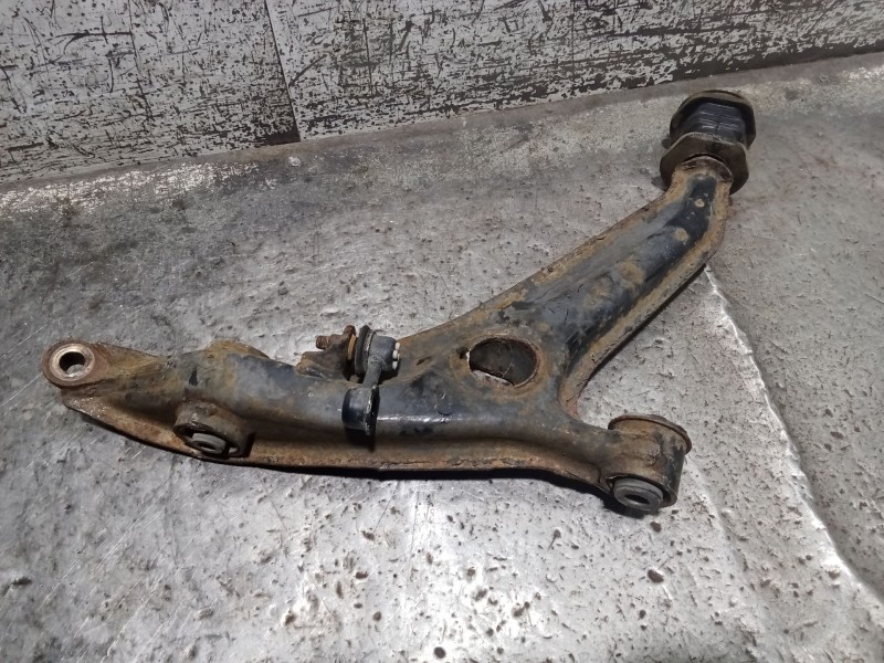 Recambio de brazo suspension inferior delantero derecho para honda civic vi hatchback (ej, ek) 1.5 i (ek3) referencia OEM IAM   