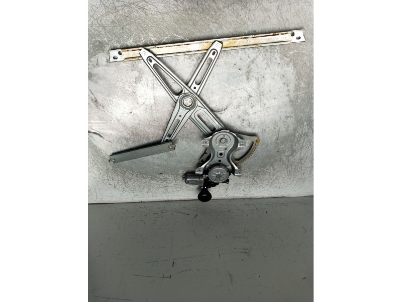 Recambio de elevalunas delantero derecho para toyota yaris live referencia OEM IAM 857100d100973582101  