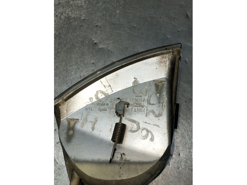 Recambio de piloto delantero izquierdo para volkswagen polo (6n2) 1.9 sdi referencia OEM IAM  OJO MIRAR FOTOS 