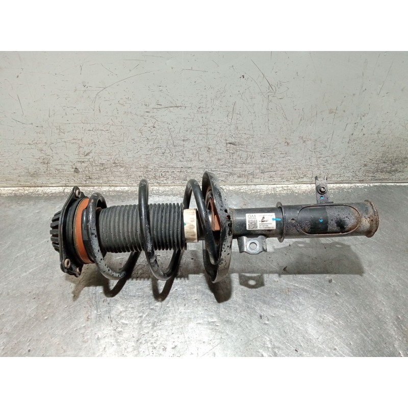 Recambio de amortiguador delantero izquierdo para opel insignia b sports tourer (z18) 2.0 cdti (35) referencia OEM IAM 84155687 