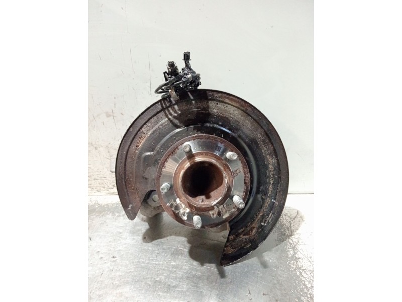 Recambio de mangueta trasera derecha para opel insignia b sports tourer (z18) 2.0 cdti (35) referencia OEM IAM 22949387  