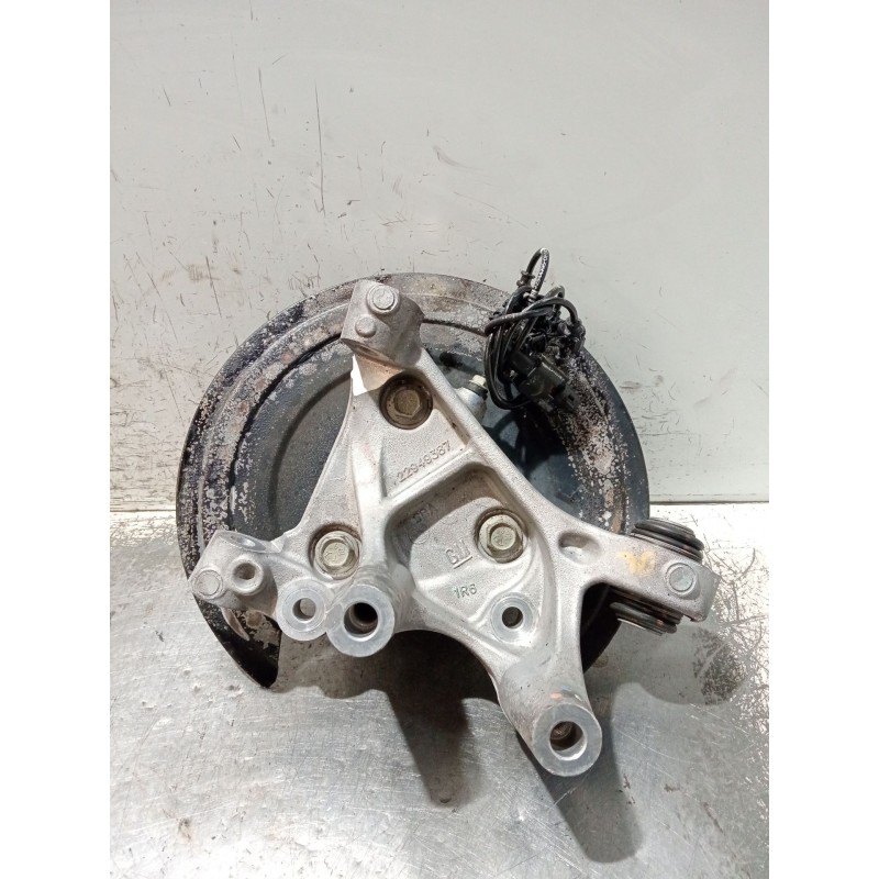 Recambio de mangueta trasera derecha para opel insignia b sports tourer (z18) 2.0 cdti (35) referencia OEM IAM 22949387  