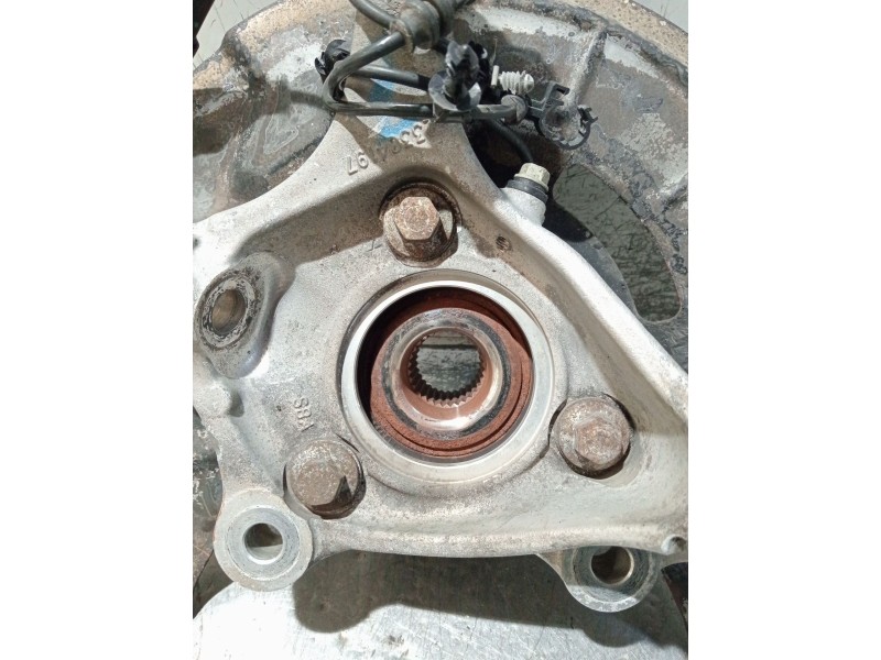 Recambio de mangueta delantera izquierda para opel insignia b sports tourer (z18) 2.0 cdti (35) referencia OEM IAM 23384197  