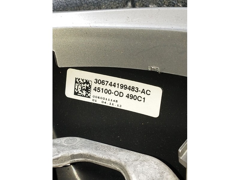 Recambio de volante para toyota yaris live referencia OEM IAM 306744199483ac451000d490c1  