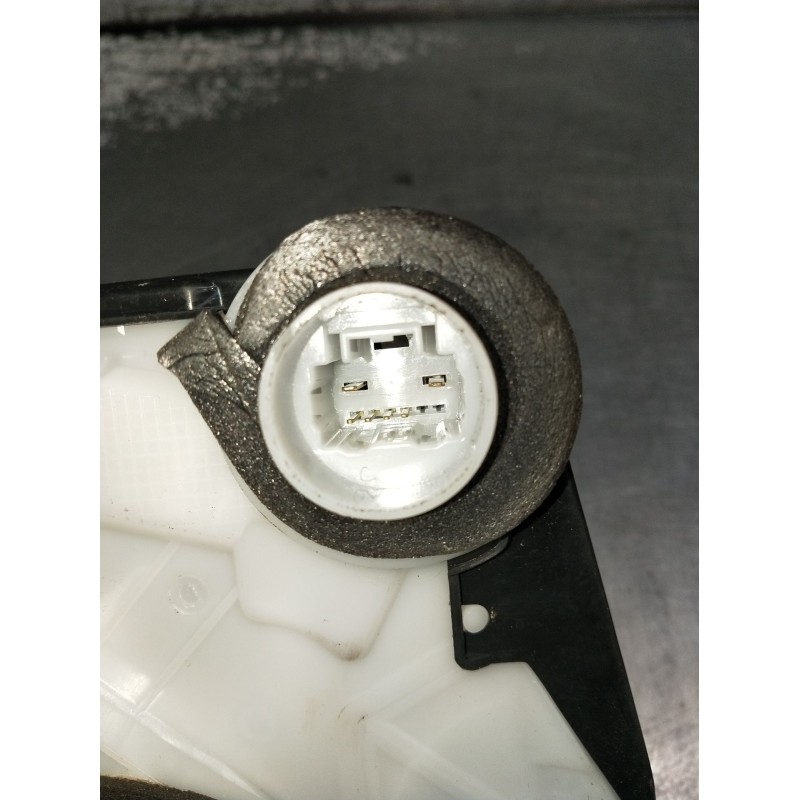 Recambio de motor cierre centralizado delantero derecho para subaru xv (gt) 2.0 i e-boxer awd (gte) referencia OEM IAM M5611480f