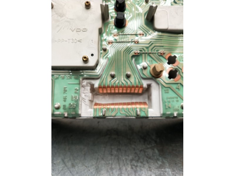 Recambio de cuadro instrumentos para opel corsa b eco referencia OEM IAM 8111790690534403  