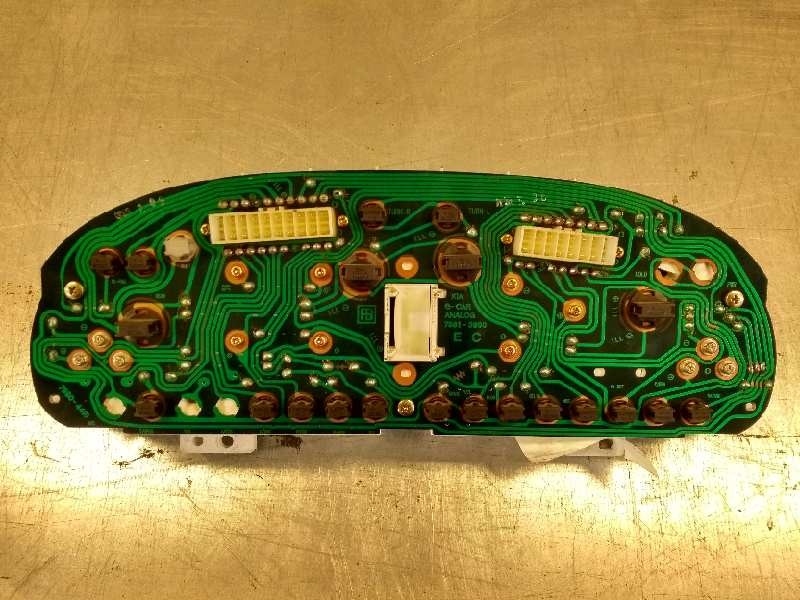 Recambio de cuadro instrumentos para kia clarus 2.0 cat referencia OEM IAM K9ACA 60820 