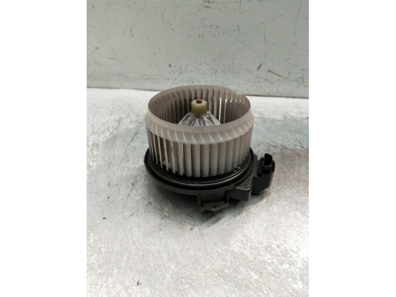 Recambio de motor calefaccion para toyota yaris live referencia OEM IAM   