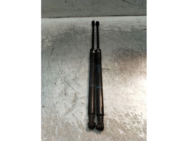 Recambio de amortiguadores maletero / porton para toyota yaris live referencia OEM IAM 4039180395n689500w641  