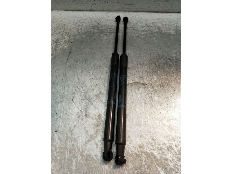 Recambio de amortiguadores maletero / porton para toyota yaris live referencia OEM IAM 4039180395n689500w641  