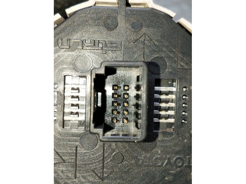 Recambio de mando multifuncion para toyota yaris live referencia OEM IAM 839500d050  