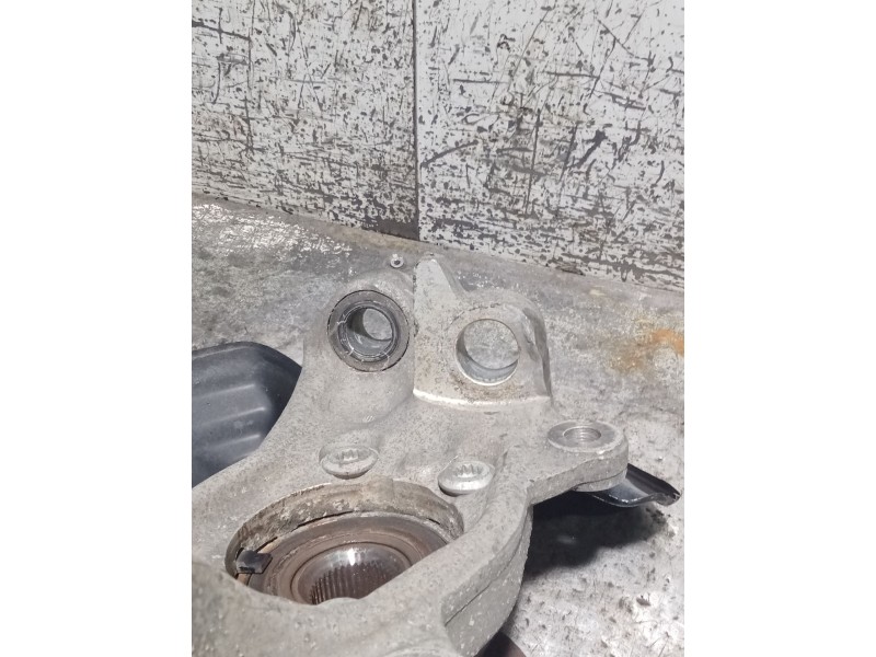 Recambio de mangueta delantera izquierda para audi a6 berlina (4f2) 2.0 tdi referencia OEM IAM   